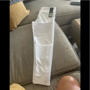 Workout empire leggings